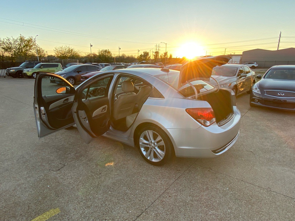 2015 Chevrolet Cruze Image 10