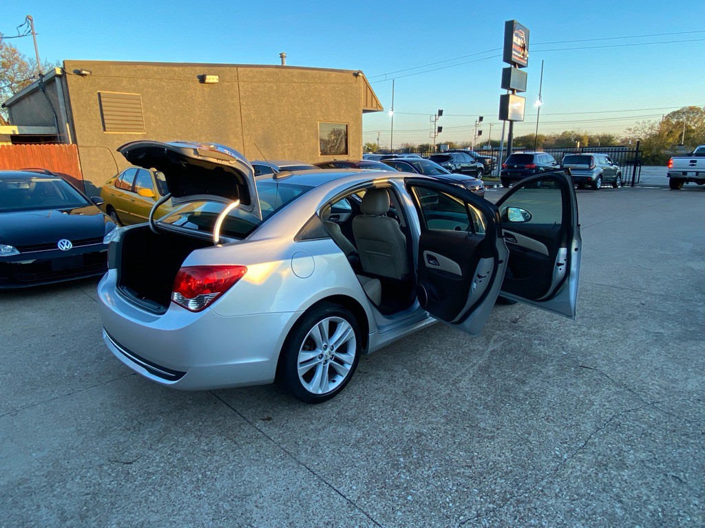 2015 Chevrolet Cruze Image 12