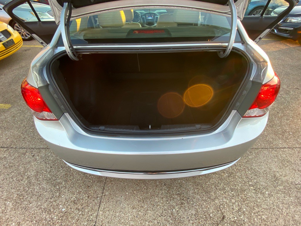 2015 Chevrolet Cruze Image 17