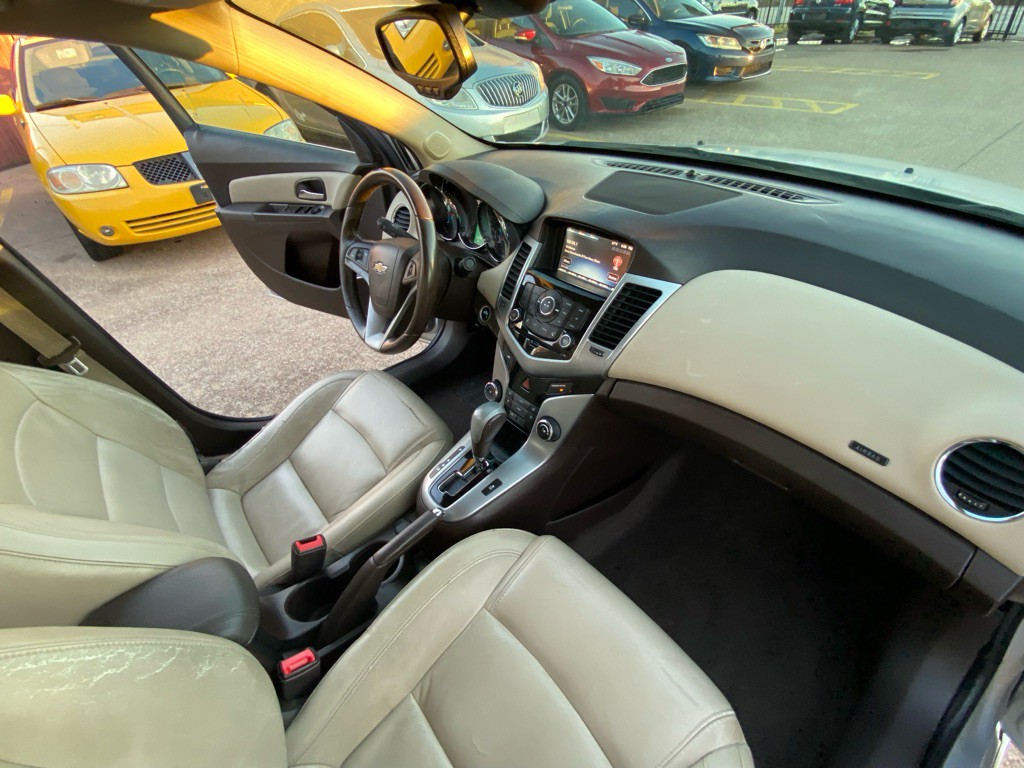 2015 Chevrolet Cruze Image 19