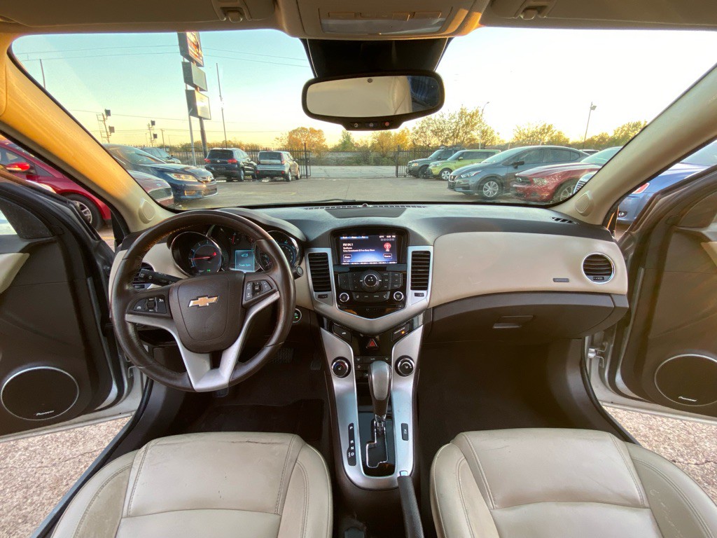 2015 Chevrolet Cruze Image 20