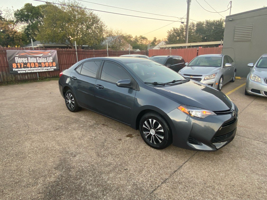 2018 Toyota Corolla Image 1