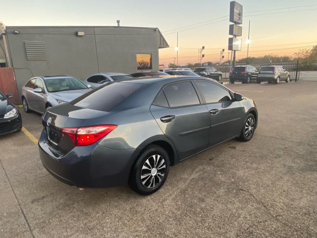 2018 Toyota Corolla Image 6