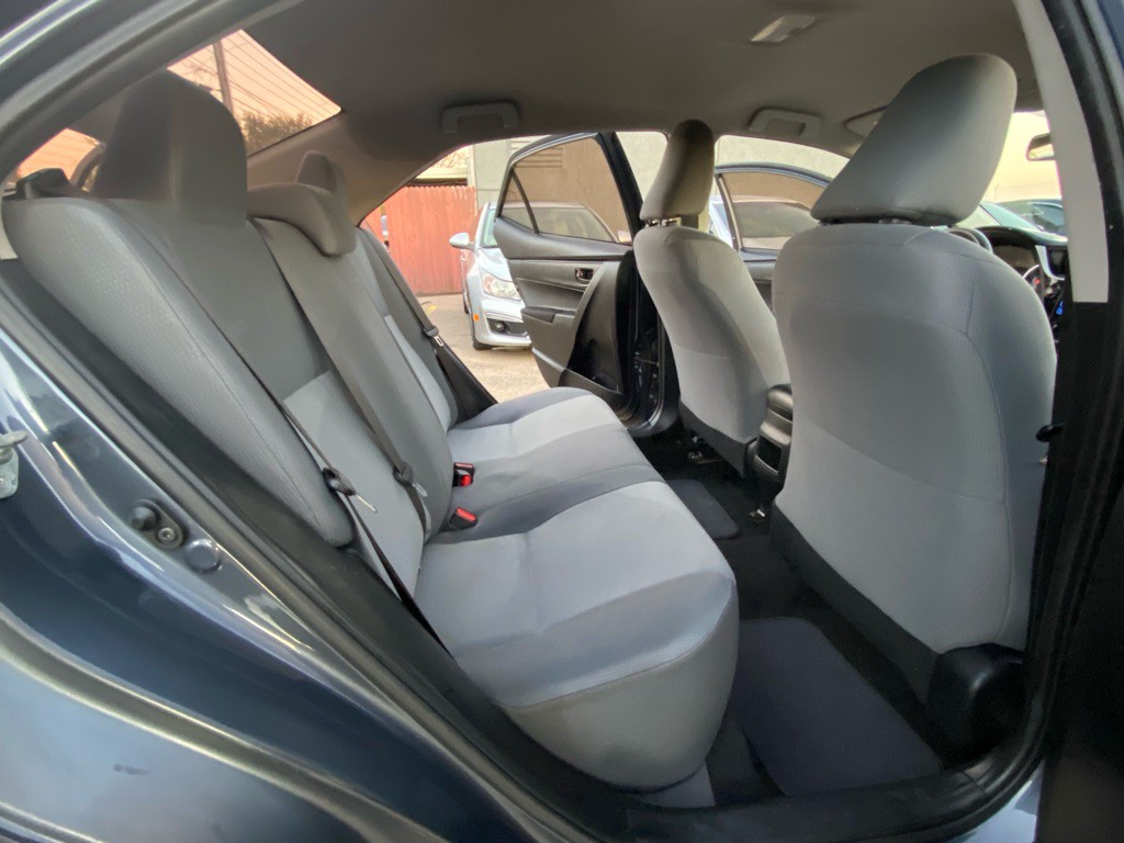 2018 Toyota Corolla Image 18