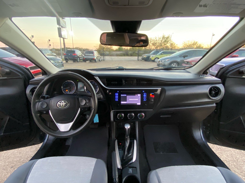 2018 Toyota Corolla Image 21