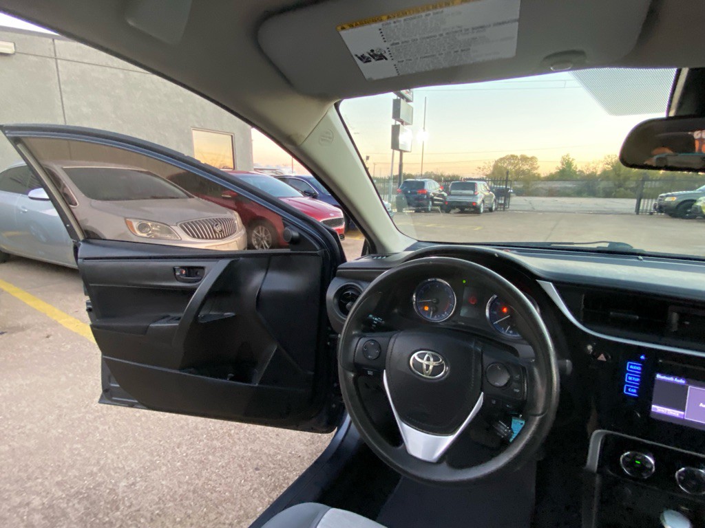 2018 Toyota Corolla Image 23