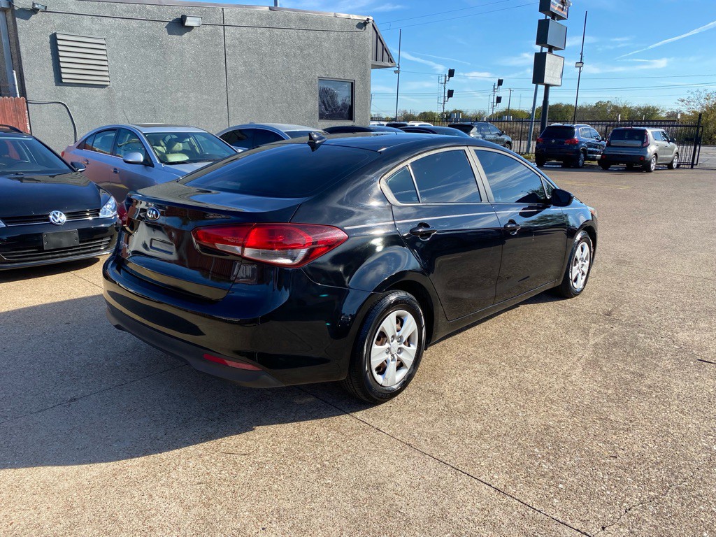 2018 Kia Forte Image 6