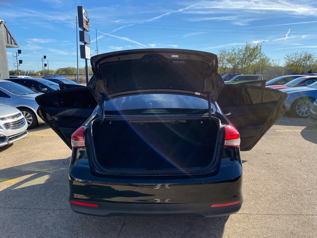 2018 Kia Forte Image 11