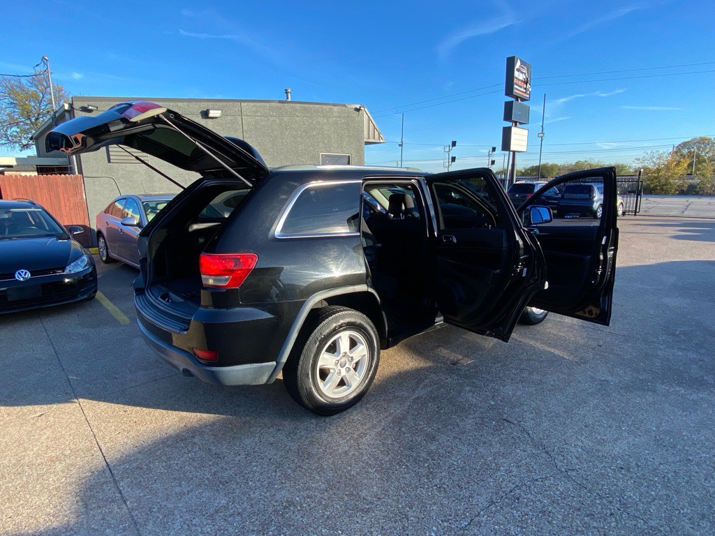 2012 Jeep Grand Cherokee Image 12