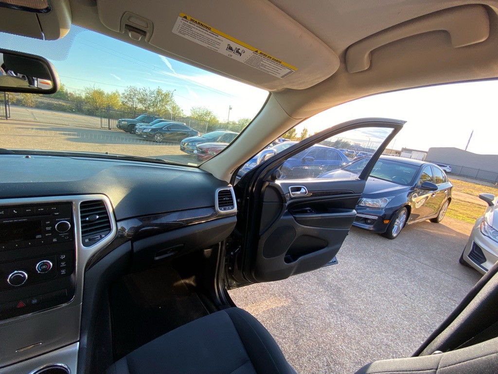 2012 Jeep Grand Cherokee Image 22