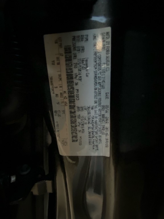 2016 Ford Focus Image 32