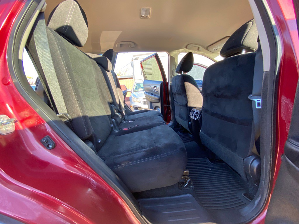 2015 Nissan Rogue Image 18