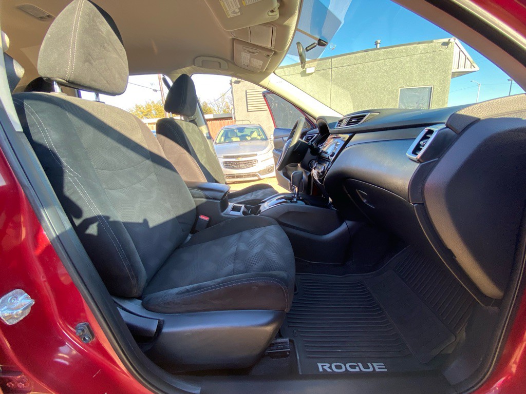 2015 Nissan Rogue Image 19