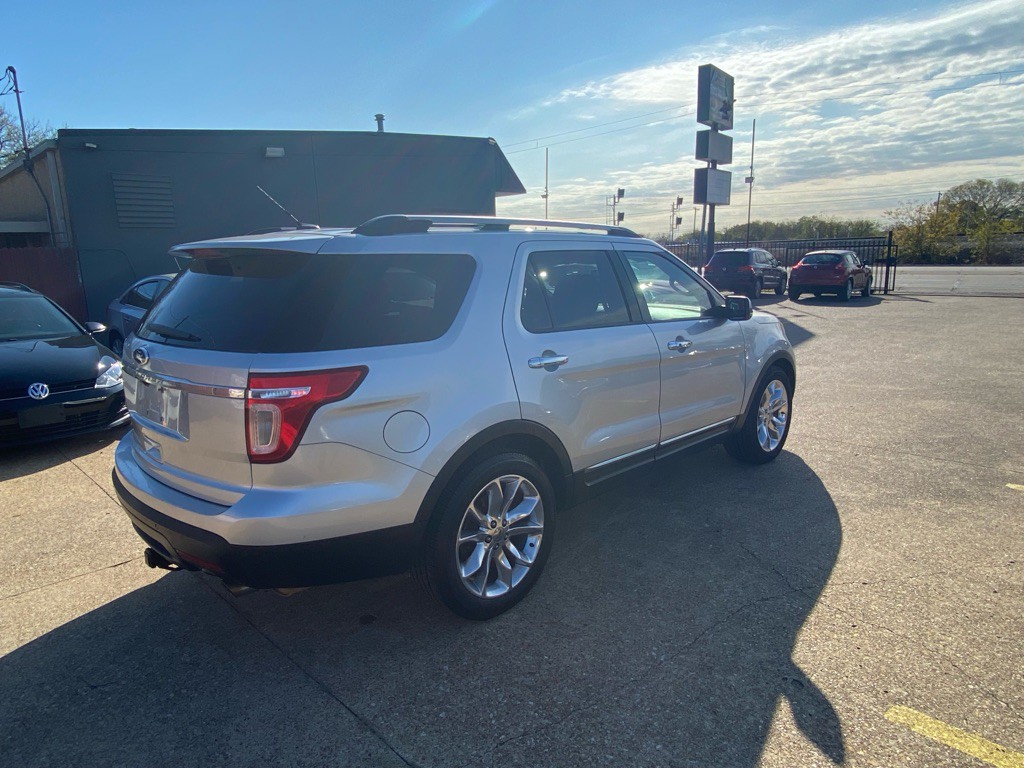 2011 Ford Explorer Image 6