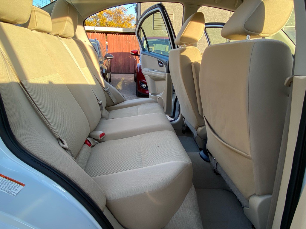 2011 Suzuki SX4 Image 18