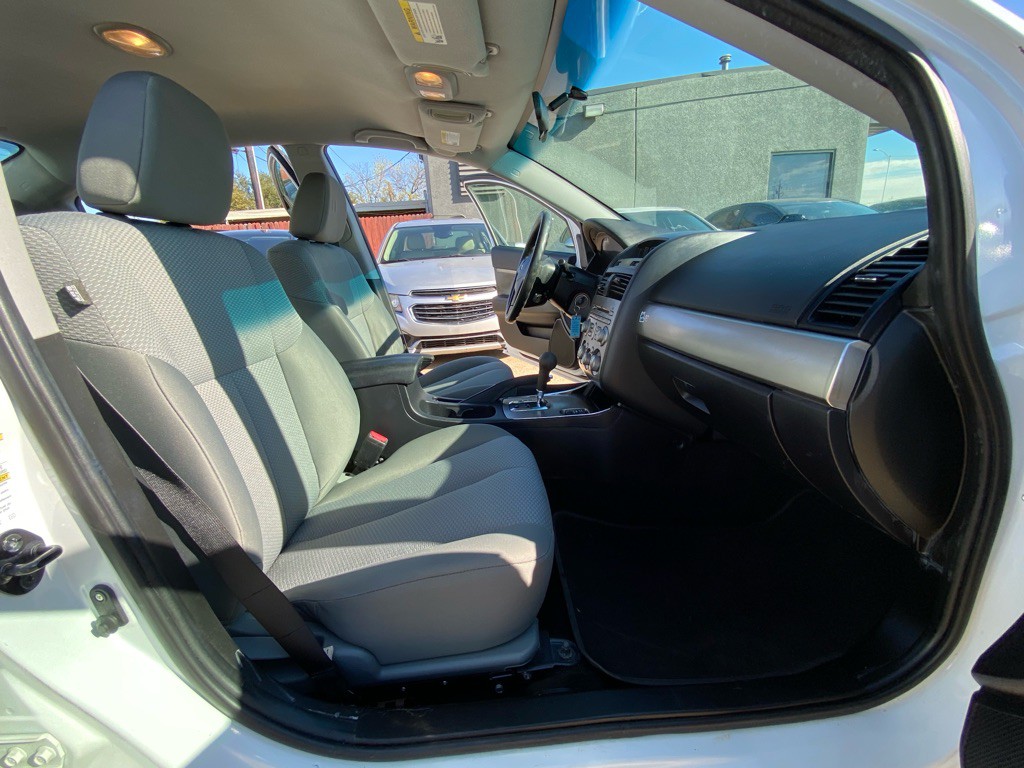 2011 Mitsubishi Galant Image 19