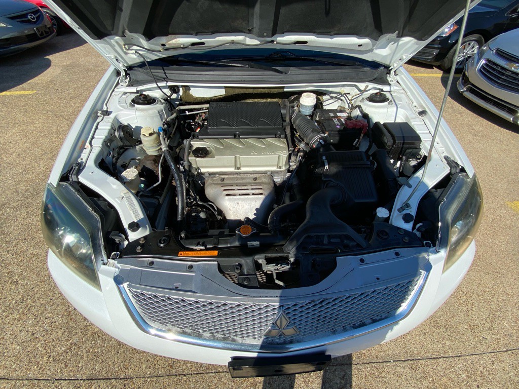 2011 Mitsubishi Galant Image 27