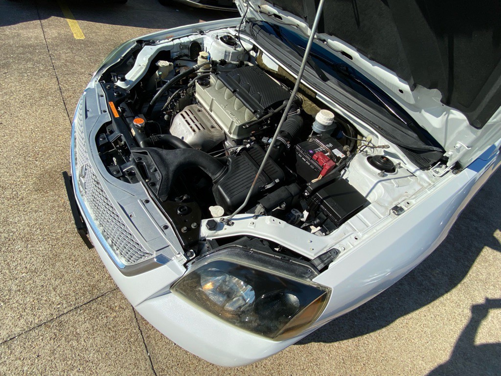 2011 Mitsubishi Galant Image 28