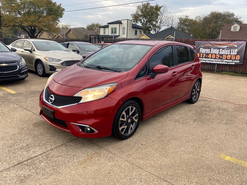 2015 Nissan Versa Image 3