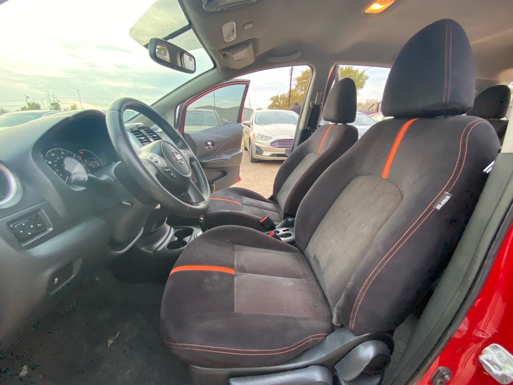 2015 Nissan Versa Image 15