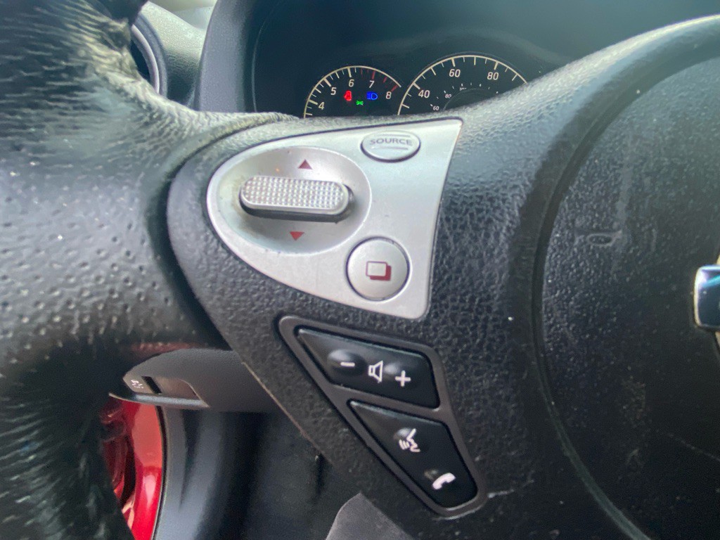 2015 Nissan Versa Image 24