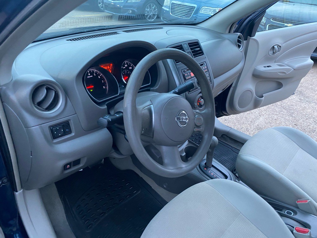 2012 Nissan Versa Image 14