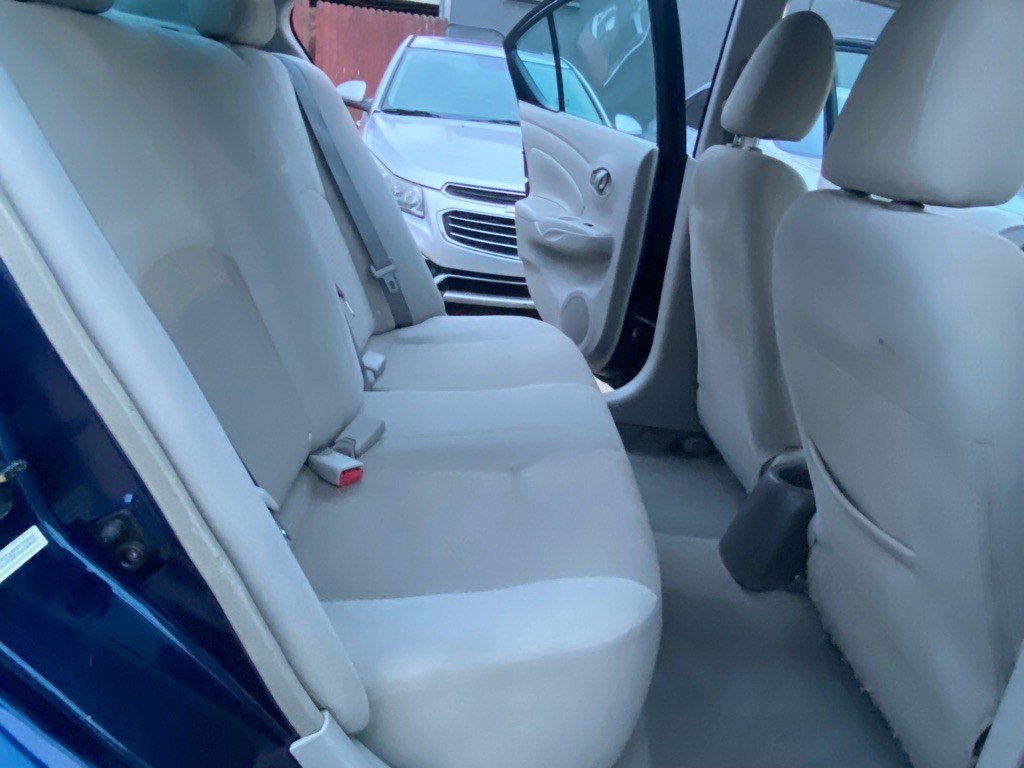 2012 Nissan Versa Image 18