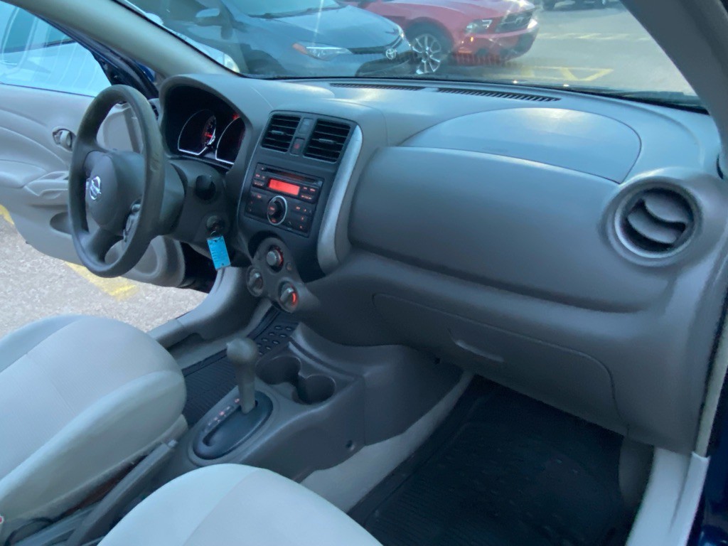 2012 Nissan Versa Image 20