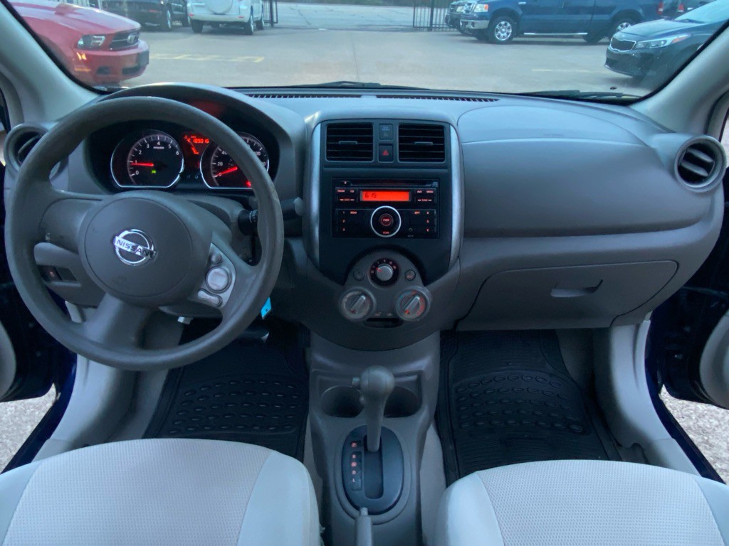 2012 Nissan Versa Image 21