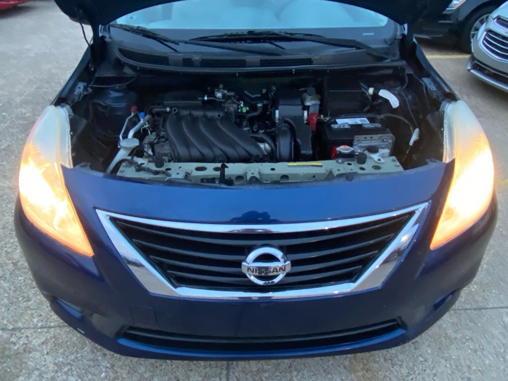 2012 Nissan Versa Image 27