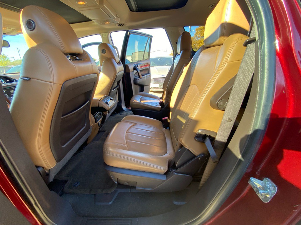 2016 Buick Enclave Image 16