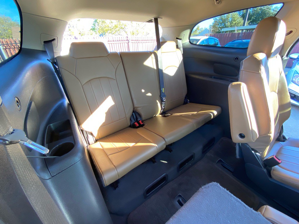2016 Buick Enclave Image 19
