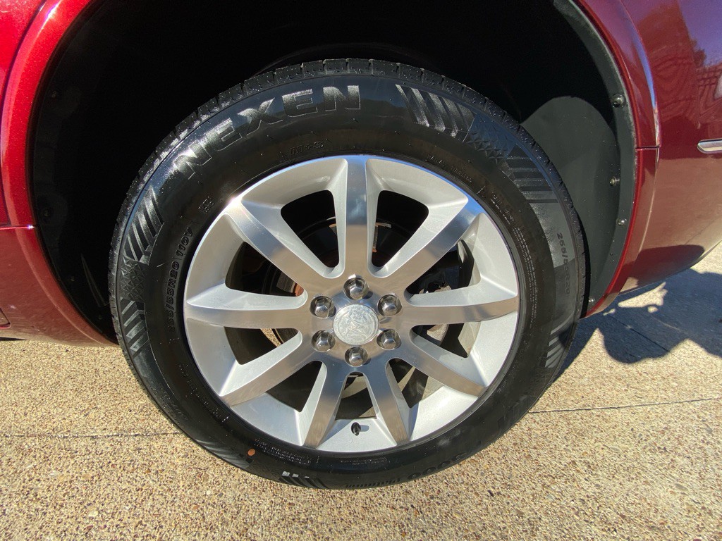 2016 Buick Enclave Image 35