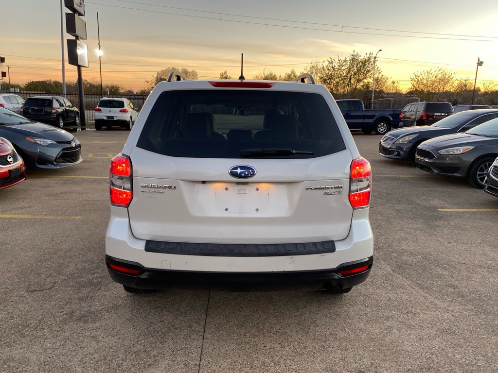 2015 Subaru Forester Image 5