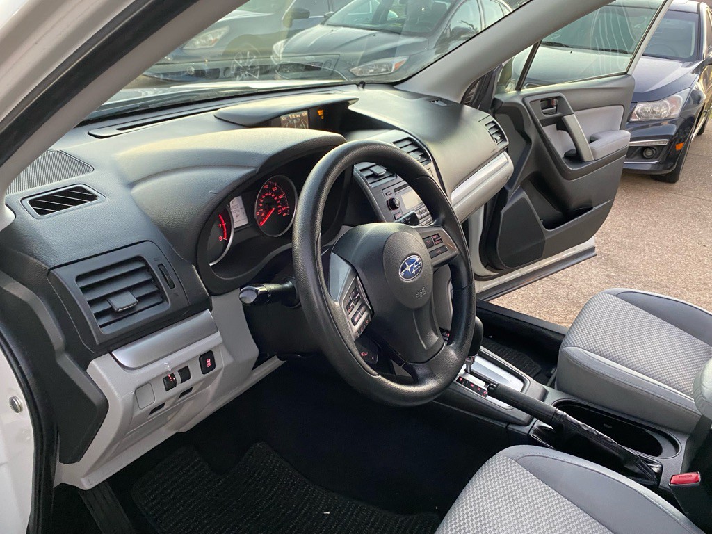 2015 Subaru Forester Image 11
