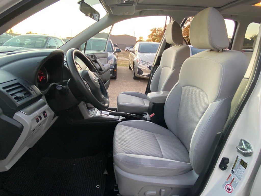 2015 Subaru Forester Image 12