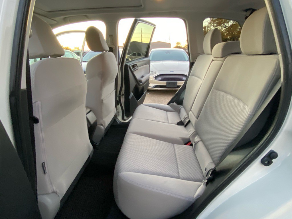 2015 Subaru Forester Image 13