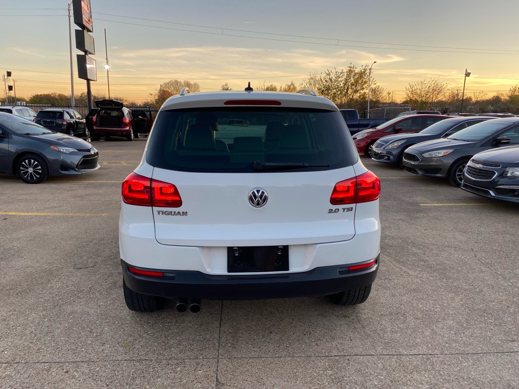2015 Volkswagen Tiguan Image 5