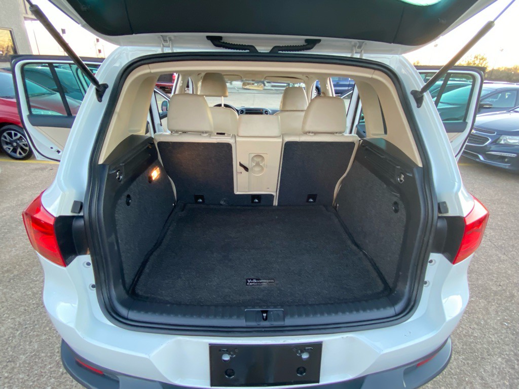 2015 Volkswagen Tiguan Image 17