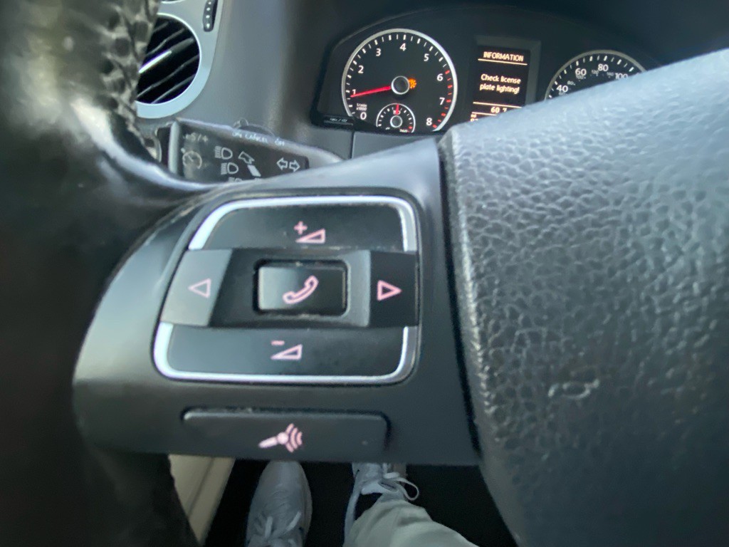 2015 Volkswagen Tiguan Image 24