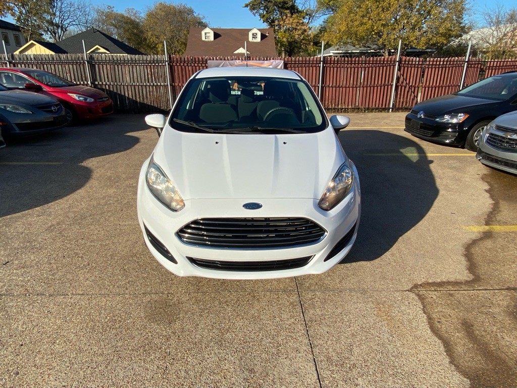 2018 Ford Fiesta Image 2