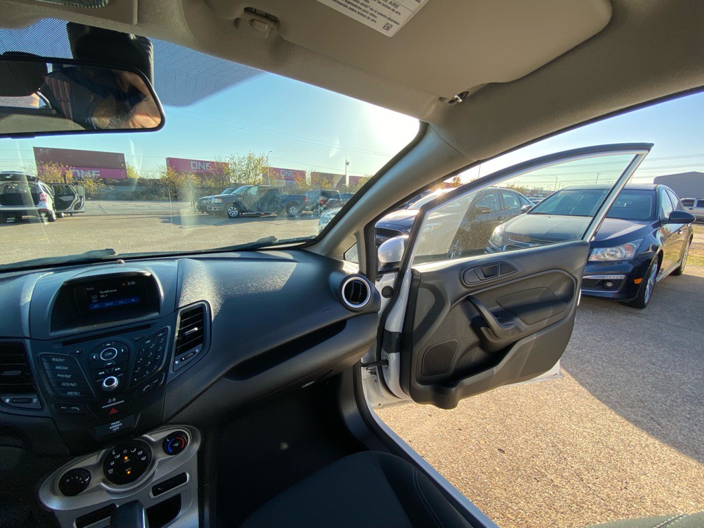 2018 Ford Fiesta Image 22