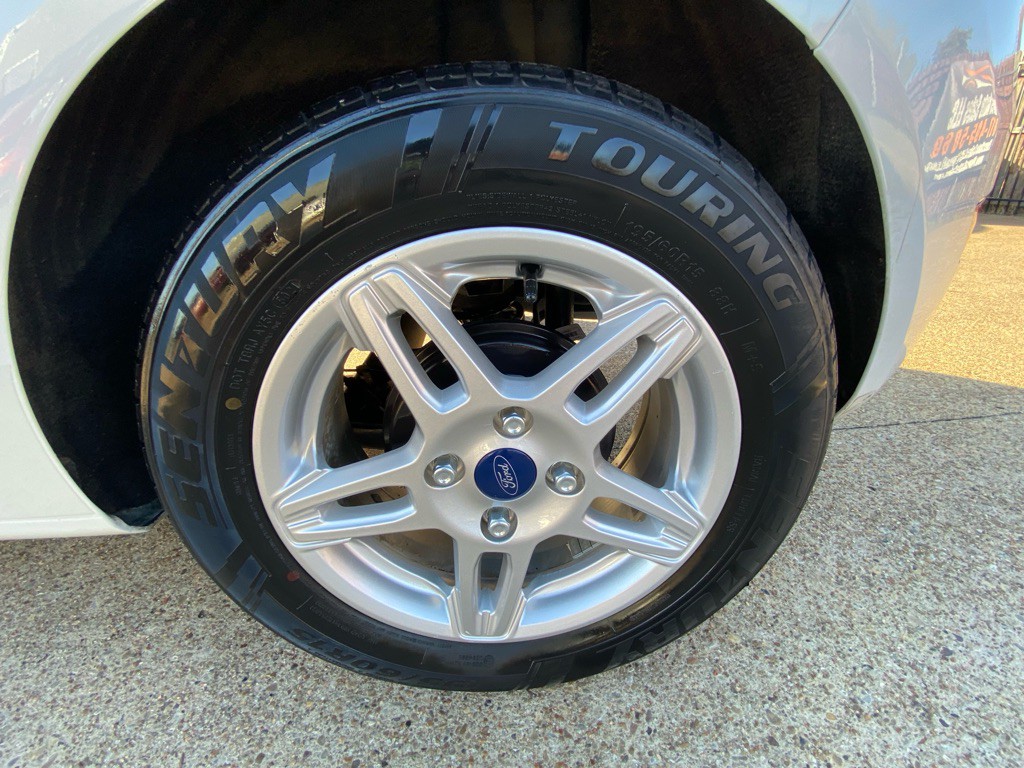 2018 Ford Fiesta Image 32