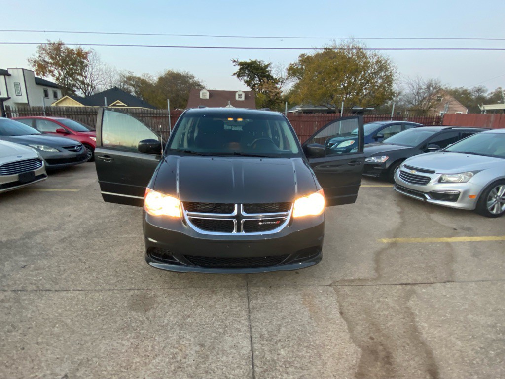 2011 Dodge Grand Caravan Image 8