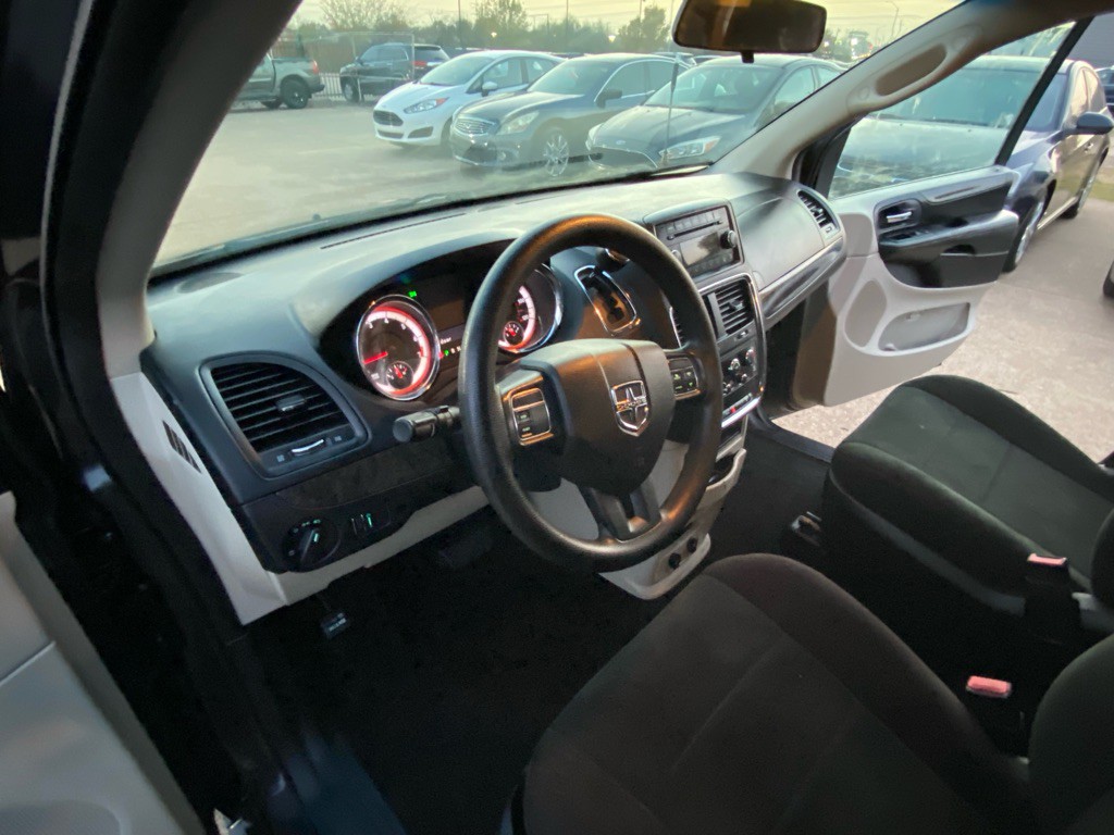 2011 Dodge Grand Caravan Image 14