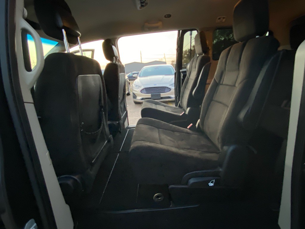 2011 Dodge Grand Caravan Image 16