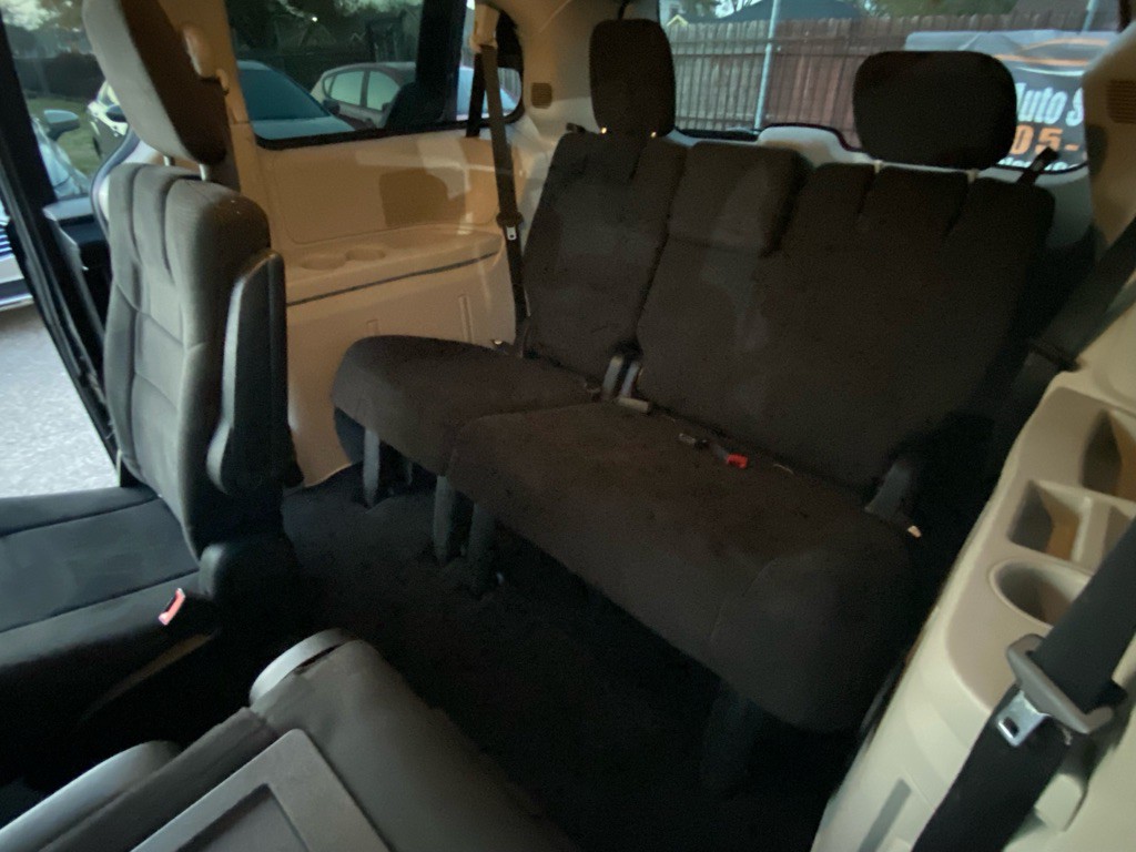 2011 Dodge Grand Caravan Image 17