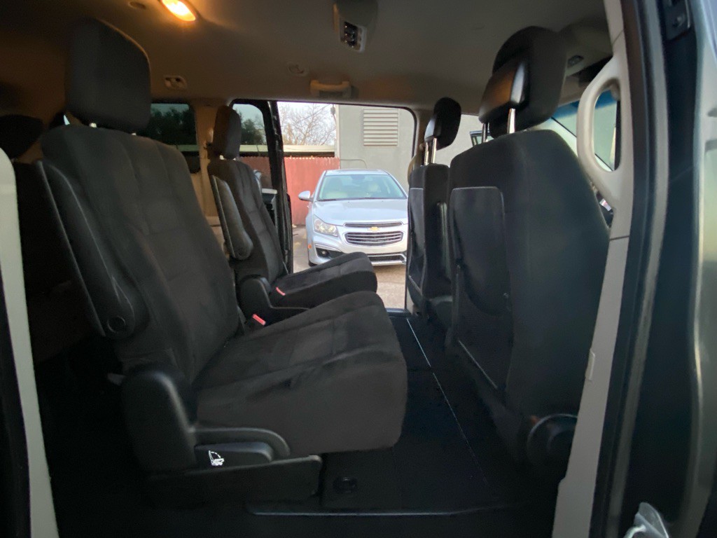 2011 Dodge Grand Caravan Image 19