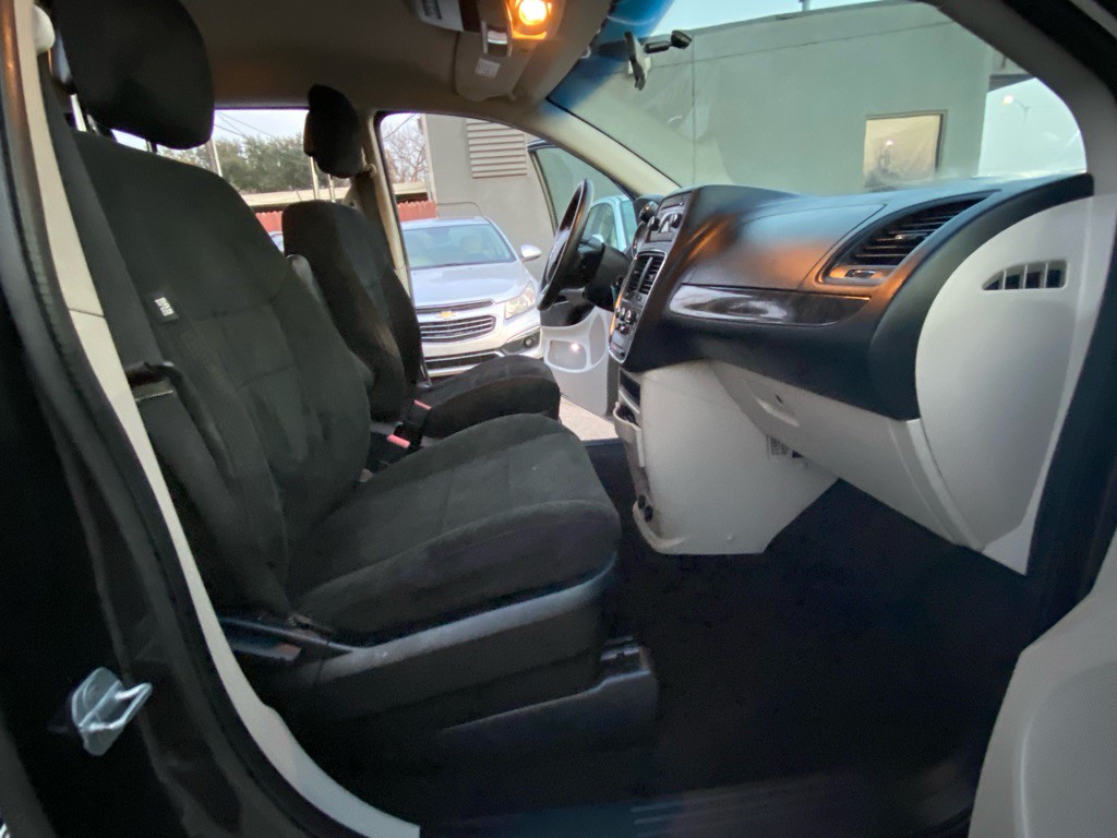 2011 Dodge Grand Caravan Image 20