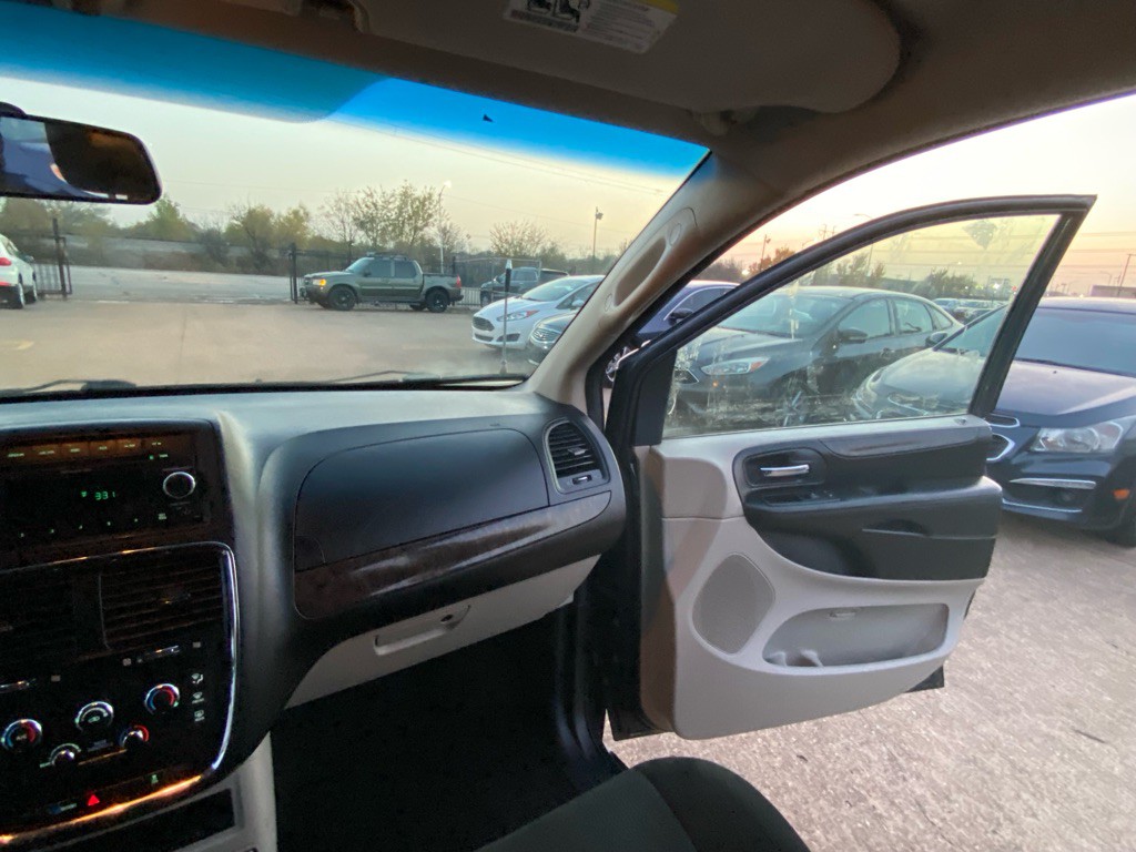 2011 Dodge Grand Caravan Image 23